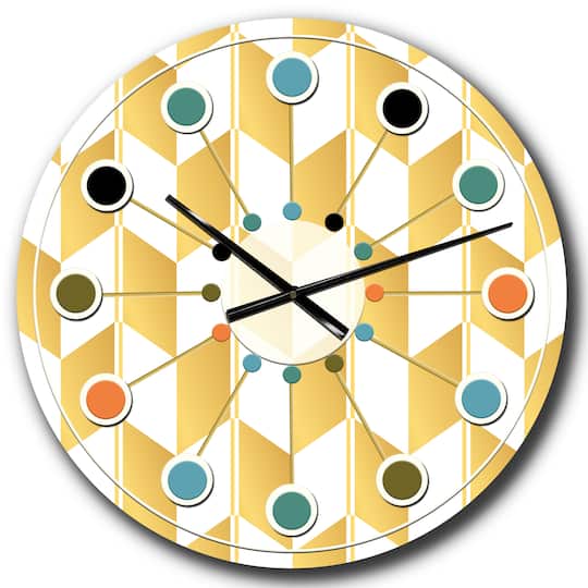 Designart 'Gold And White Geometric Pattern I Mid-Century Modern Wall Clock